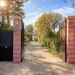 Havre Mediterraneen Vers Toulon, Jardin & Terrasse *